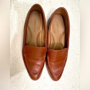 AEROSOLES Women’s Tailored Loafer in Burnished Brown Faux Leather Sz 7.5 US